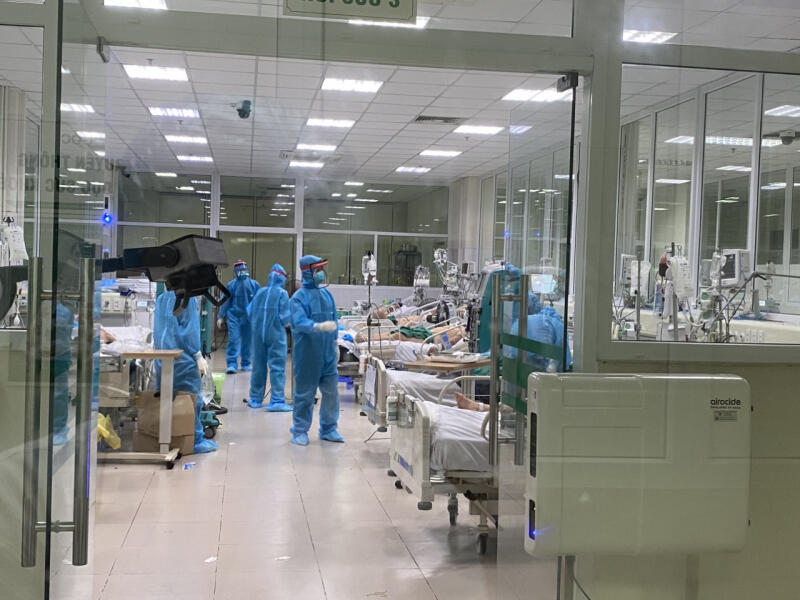 Hà Nội thí điểm trạm y tế lưu động tại 5 quận, huyện (25/11/2021)