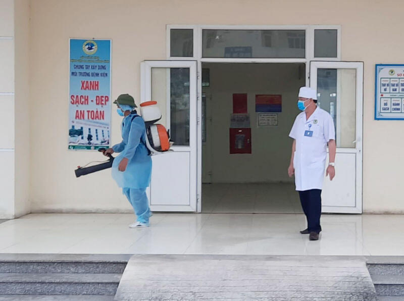 Hà Nội thí điểm trạm y tế lưu động tại 5 quận, huyện (25/11/2021)