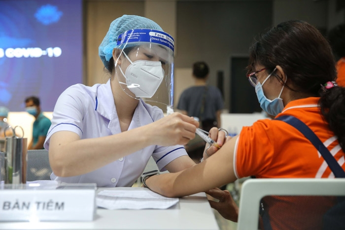 Ngày thứ 10 liên tiếp thủ đô ghi nhận hơn 200 F0 (26/11/2021)