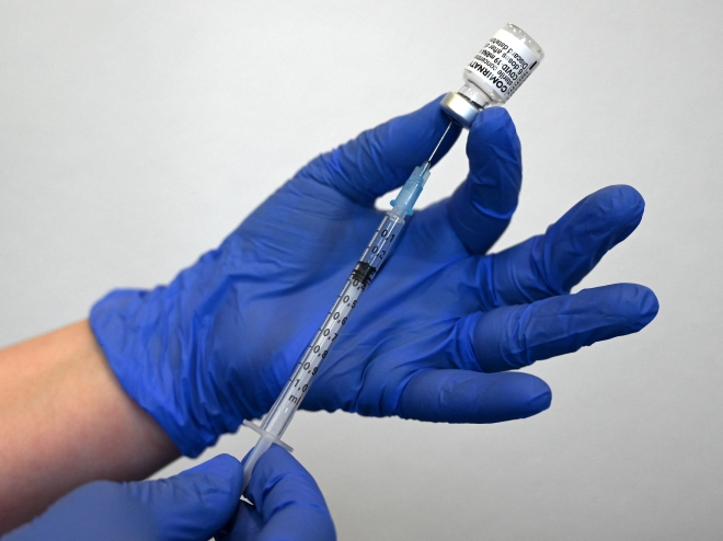 Châu Âu: Phê chuẩn vaccine Covid-19 cho trẻ từ 5-11 tuổi (25/11/2021)
