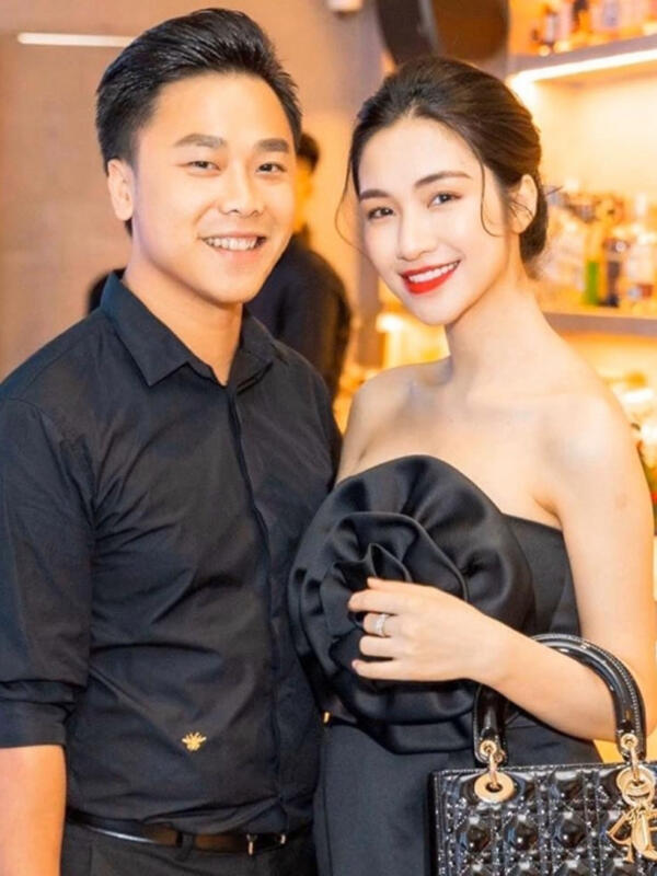 Hoà Minzy xác nhận chia tay bạn trai sau 5 năm gắn bó