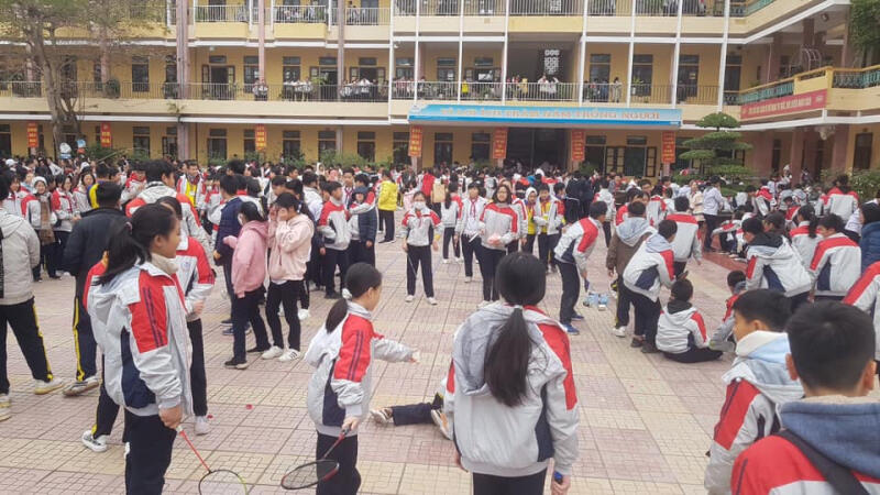 Trường THCS Phùng Chí Kiên