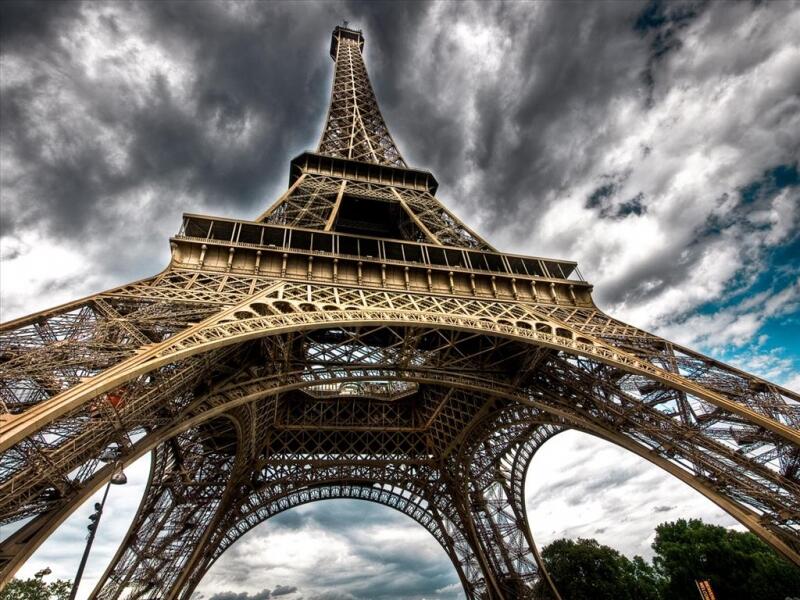 Tháp Eiffel