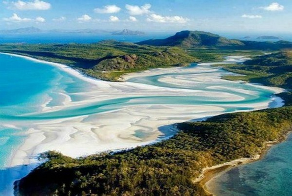 Bãi biển Whitehaven (Australia)