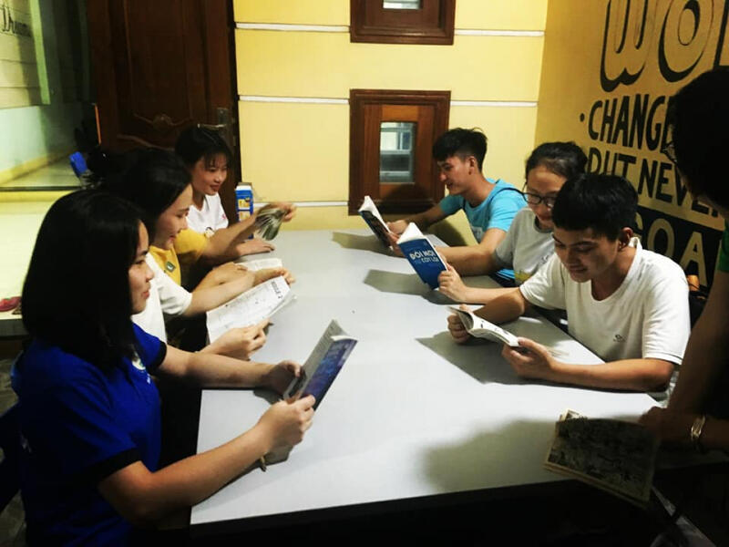 Hi-Five English Center