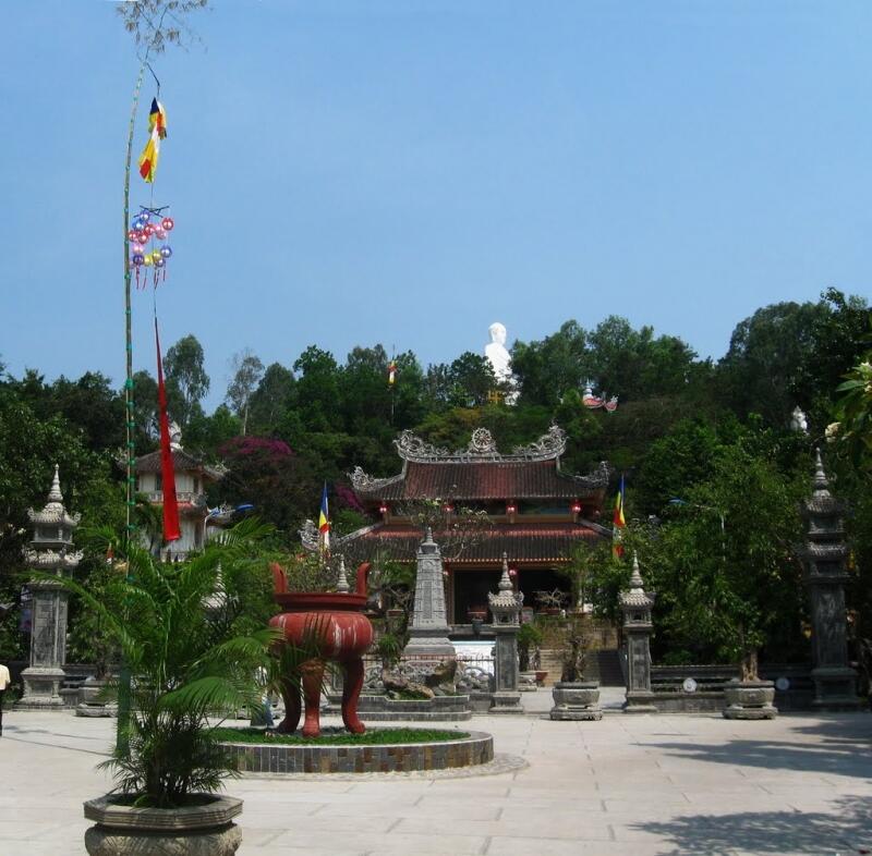 Cây nêu ngày Tết