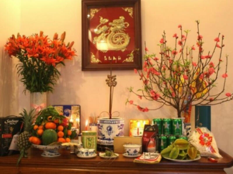 Trang trí bàn thờ tổ tiên ngày Tết